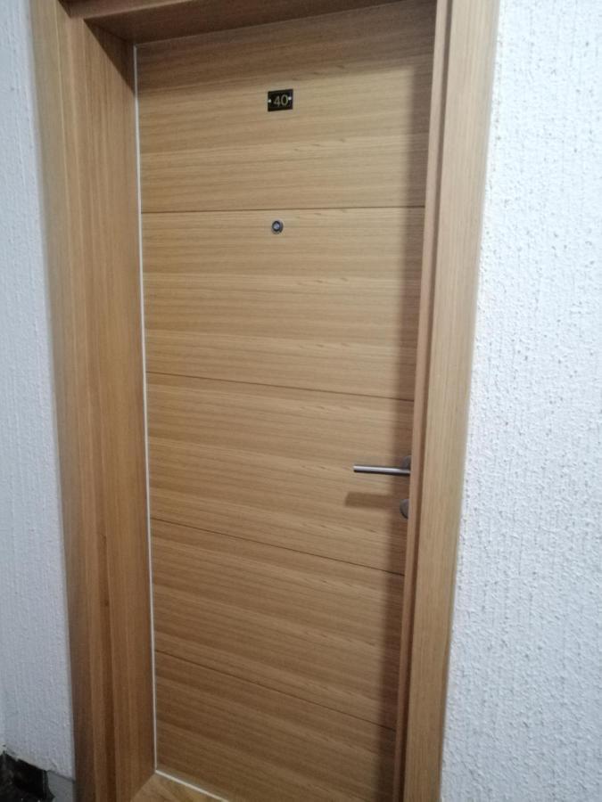 Apartamento Lara Užice Exterior foto