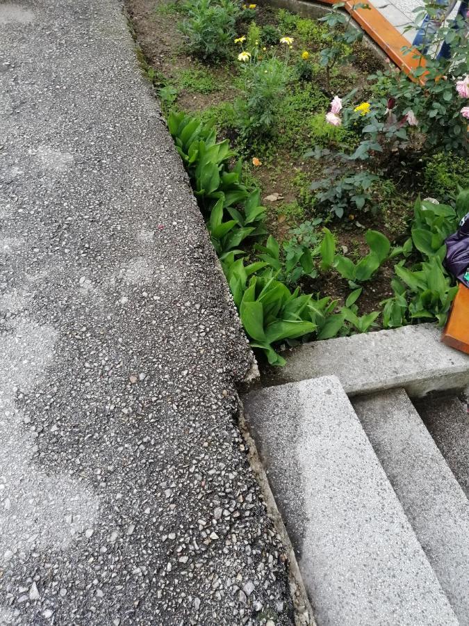 Apartamento Lara Užice Exterior foto